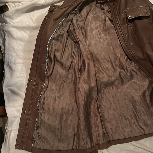 Brown leather Danier jacket - Picture 4 of 7